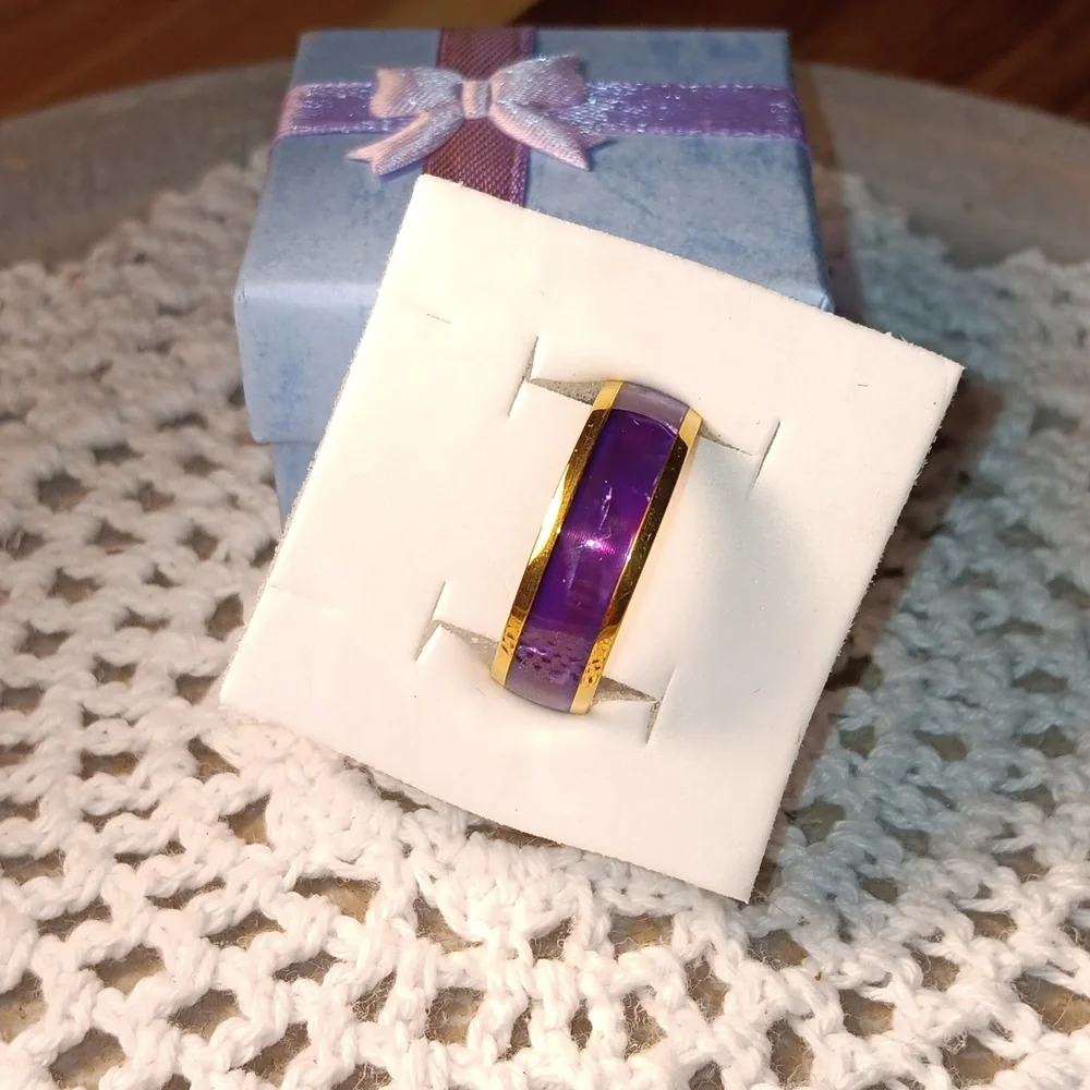 🆕️MENS STYLISH TUNGSTEN GOLD RING SIZE 13~PURPLE INLAY PROMISE/WEDDING RING (M)